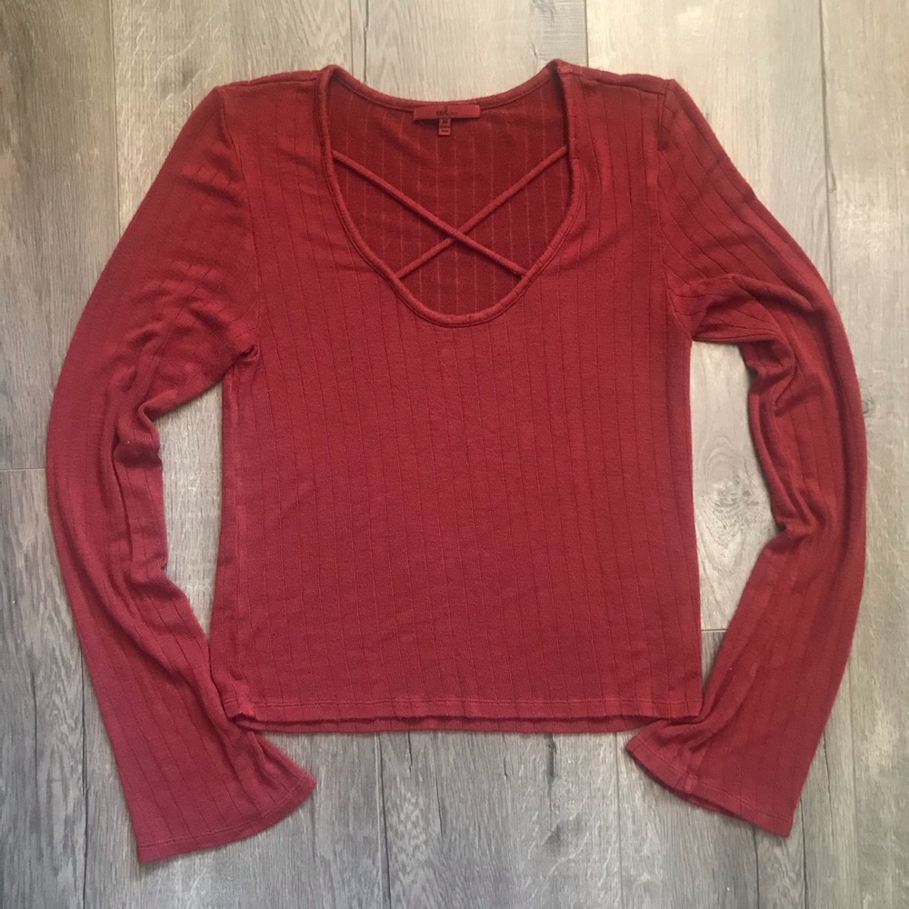 Buckle BKE top Size M Rust color